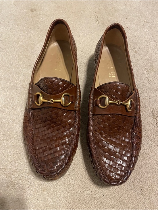 Gucci Shoes - EUC Vintage Gucci brown woven leather loafers